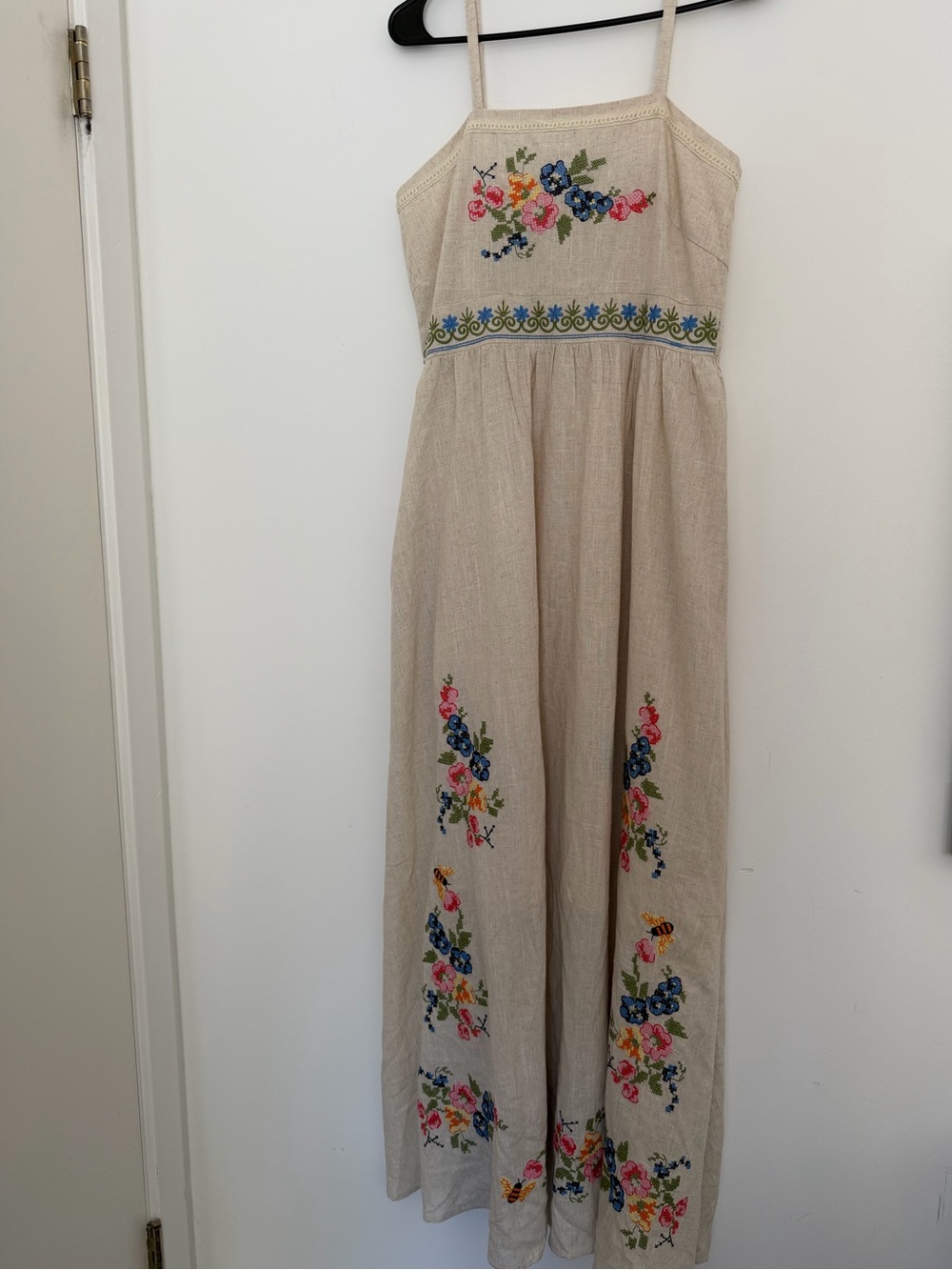 Beautiful Embroidery Solitaire Maxi Dress